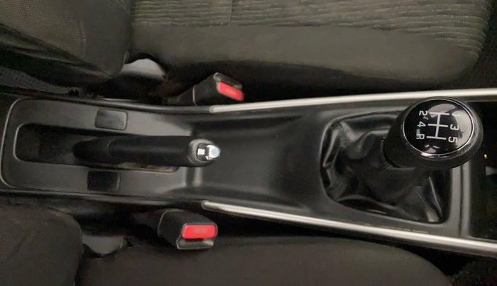 2018 Maruti Baleno DELTA PETROL 1.2, Petrol, Manual, 39,329 km, Gear Lever