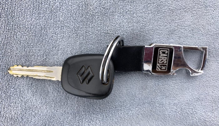 2017 Maruti Alto 800 LXI CNG, CNG, Manual, Key Close Up