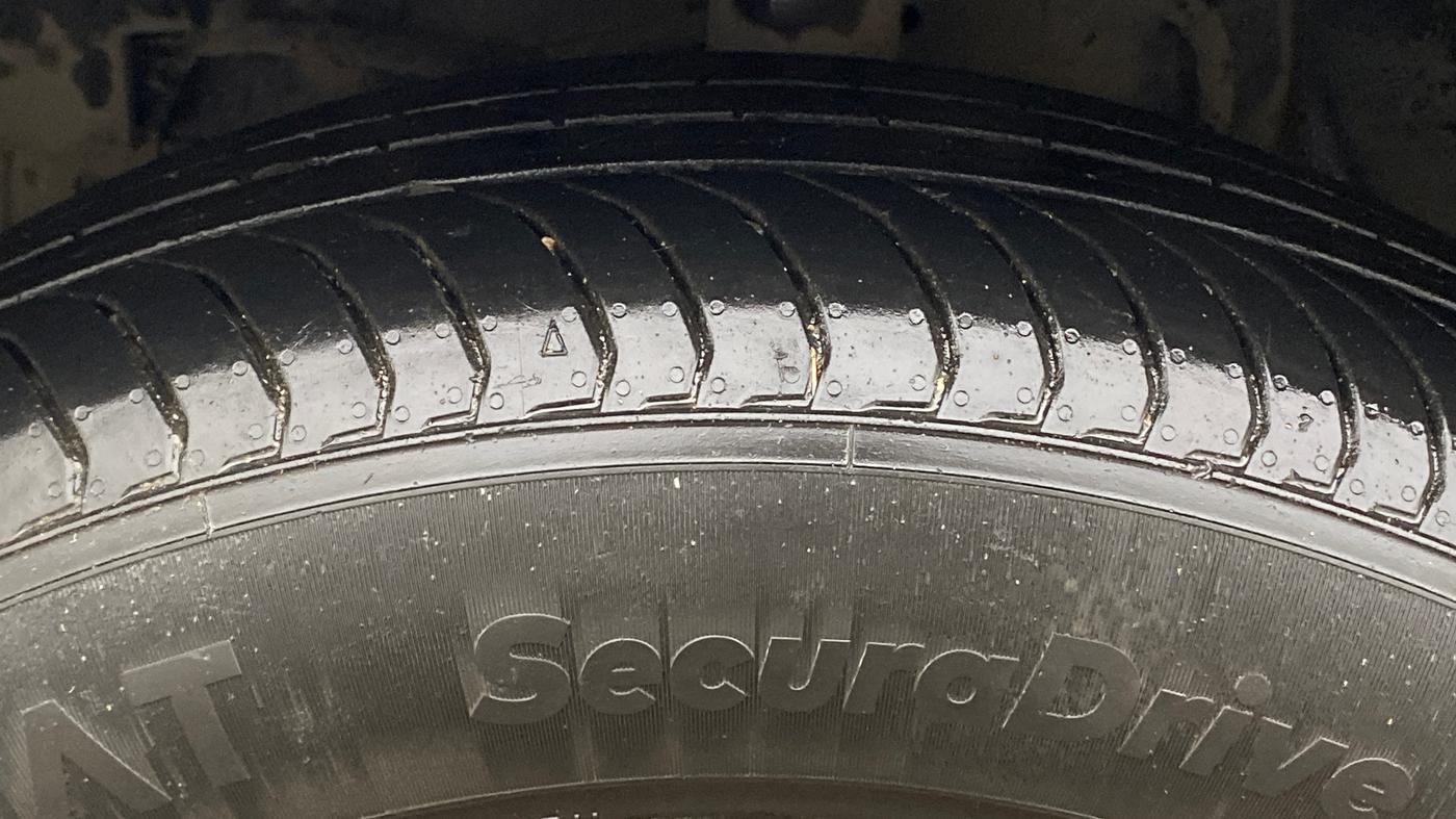 2023 Tata NEXON XZ Plus LUX, Petrol, Manual, 38,064 km, Left Front Tyre Tread