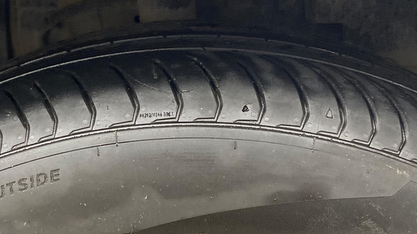 2023 Tata NEXON XZ Plus LUX, Petrol, Manual, 38,064 km, Right Front Tyre Tread