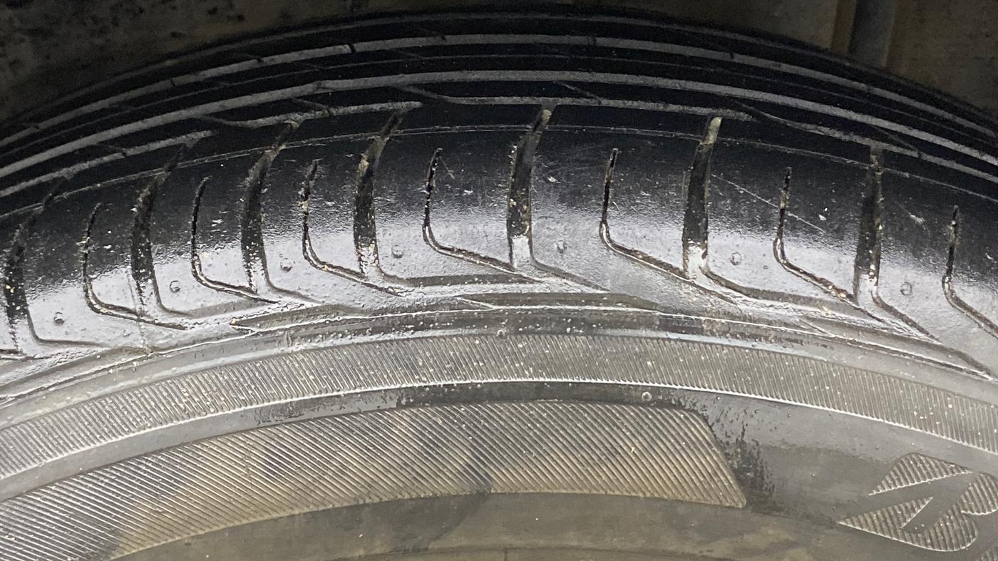 2023 Tata NEXON XZ Plus LUX, Petrol, Manual, 38,064 km, Left Rear Tyre Tread