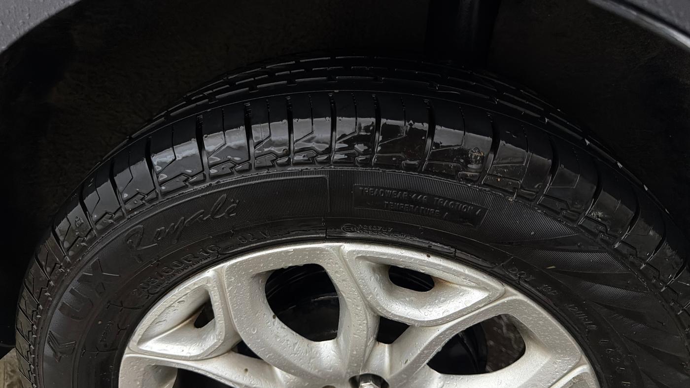 2016 Ford Ecosport TITANIUM 1.5L PETROL AT, Petrol, Automatic, 46,232 km, Left Rear Tyre Tread