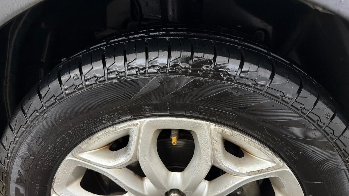 2016 Ford Ecosport TITANIUM 1.5L PETROL AT, Petrol, Automatic, 46,232 km, Right Front Tyre Tread