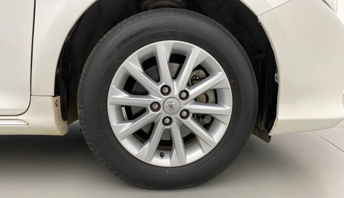 2012 Toyota Camry 2.5 AT, Petrol, Automatic, 32,029 km, Right Front Wheel