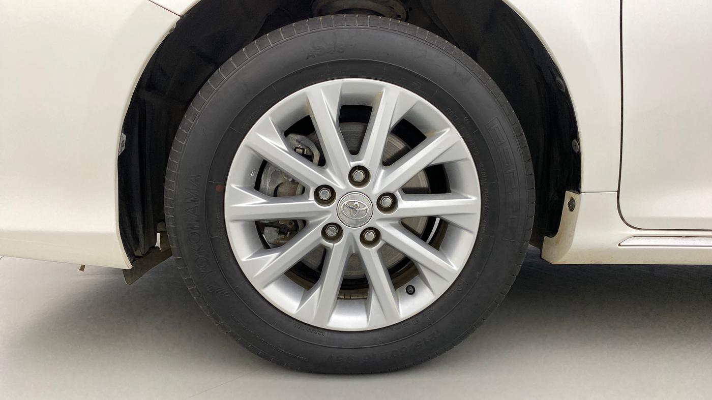 2012 Toyota Camry 2.5 AT, Petrol, Automatic, 32,029 km, Left Front Wheel