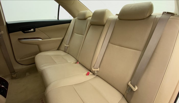 2012 Toyota Camry 2.5 AT, Petrol, Automatic, 32,029 km, Right Side Rear Door Cabin
