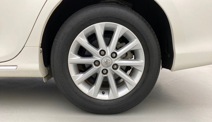 2012 Toyota Camry 2.5 AT, Petrol, Automatic, 32,029 km, Left Rear Wheel