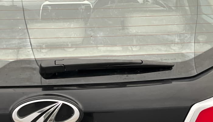 2019 Mahindra XUV300 W8 (O) 1.2 PETROL, Petrol, Manual, 54,222 km, Rear Wiper