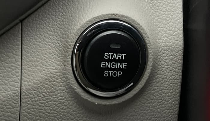 2019 Mahindra XUV300 W8 (O) 1.2 PETROL, Petrol, Manual, 54,222 km, Keyless Start/ Stop Button