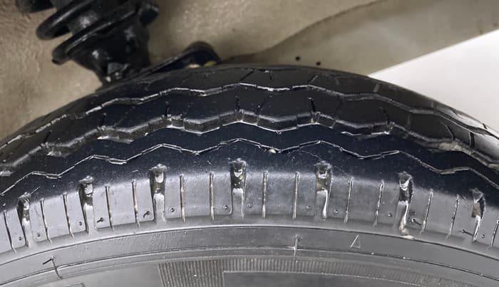 2020 Maruti Eeco 5 STR WITH A/C+HTR, Petrol, Manual, 12,715 km, Right Front Tyre Tread