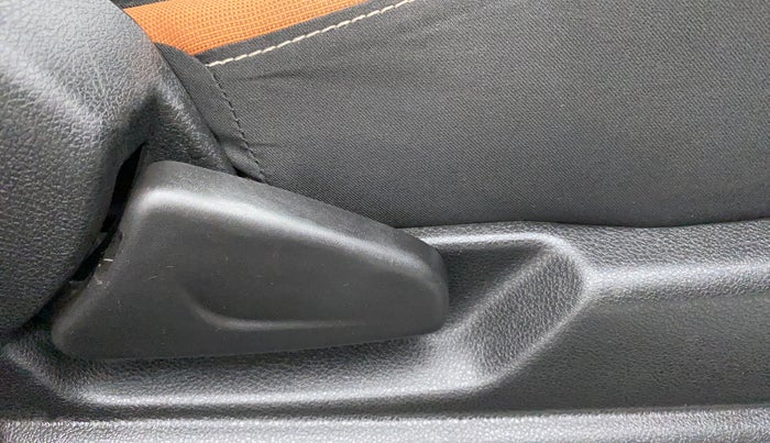 2020 Renault Kwid CLIMBER 1.0 AMT (O), Petrol, Automatic, 42,592 km, Driver Side Adjustment Panel