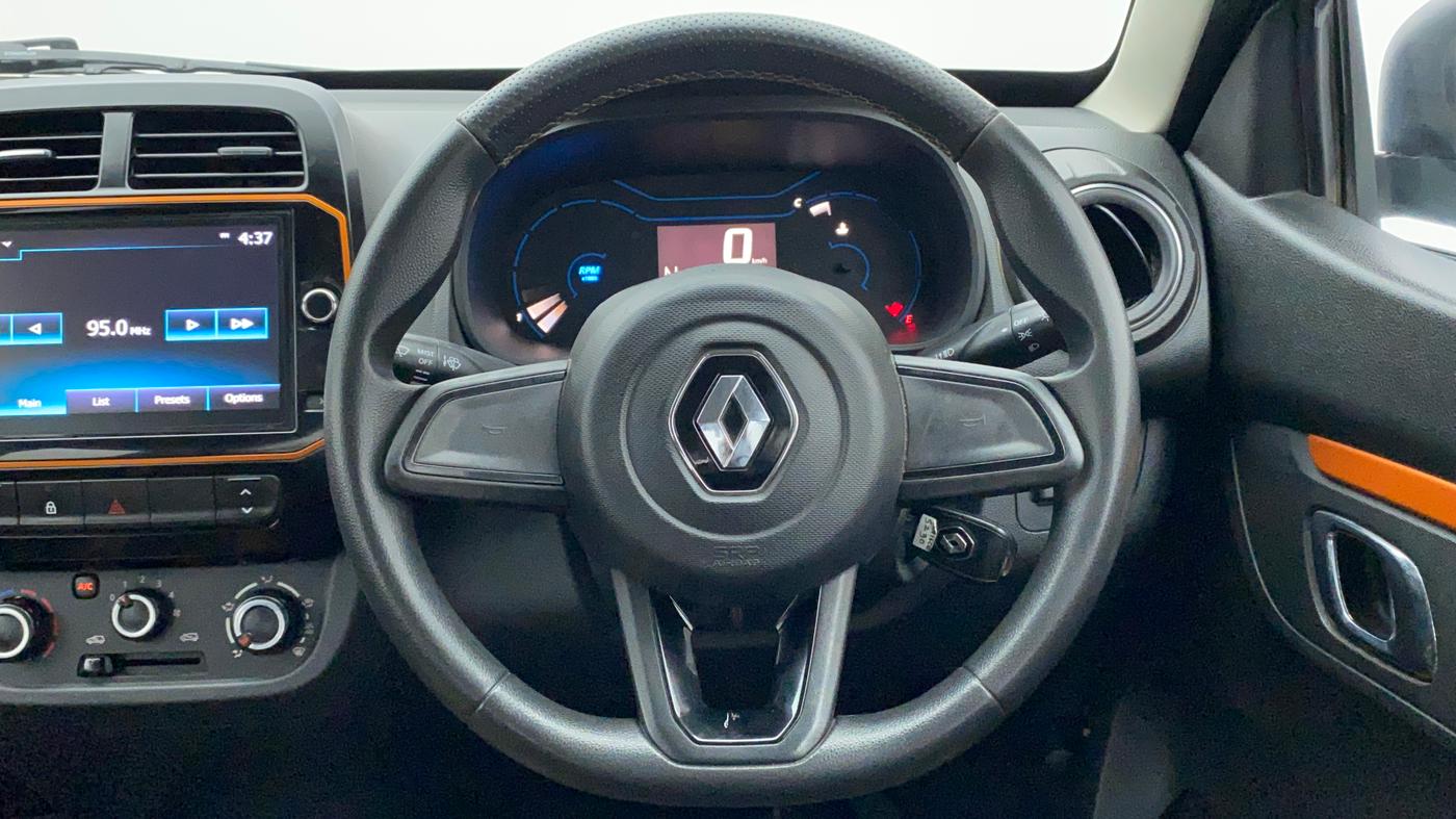 2020 Renault Kwid CLIMBER 1.0 AMT (O), Petrol, Automatic, 42,592 km, Steering Wheel Close Up