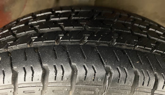 2013 Maruti Alto K10 VXI P, Petrol, Manual, 66,295 km, Right Front Tyre Tread