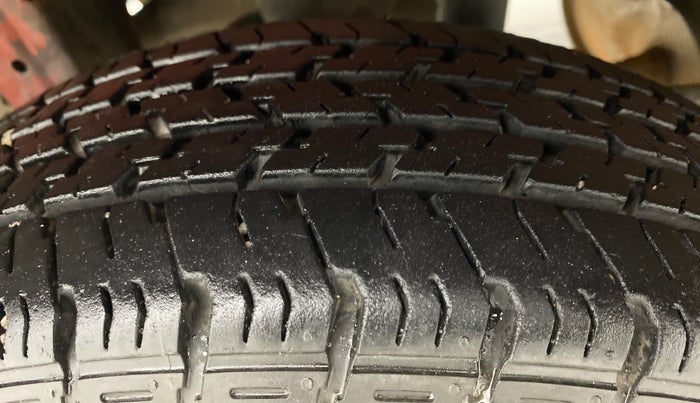 2013 Maruti Alto K10 VXI P, Petrol, Manual, 66,295 km, Right Rear Tyre Tread