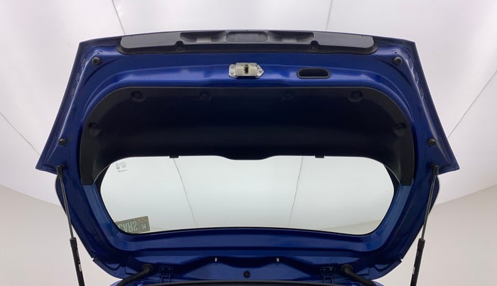 2013 Maruti Swift VXI, Petrol, Manual, 78,065 km, Boot Door Open