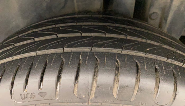 2013 Maruti Swift VXI, Petrol, Manual, 78,065 km, Left Rear Tyre Tread