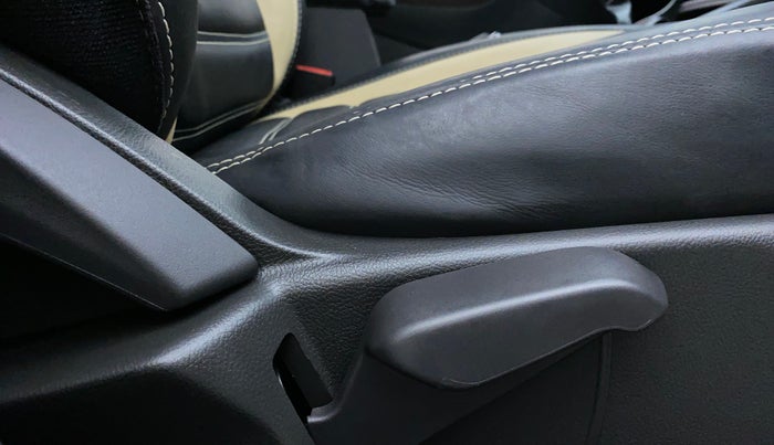 2021 Ford FREESTYLE TITANIUM 1.2 PETROL, Petrol, Manual, 9,350 km, Driver Side Adjustment Panel