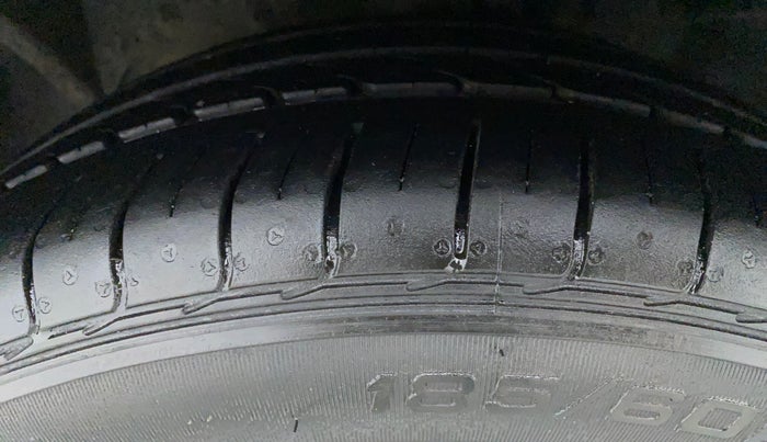 2021 Ford FREESTYLE TITANIUM 1.2 PETROL, Petrol, Manual, 9,350 km, Left Front Tyre Tread