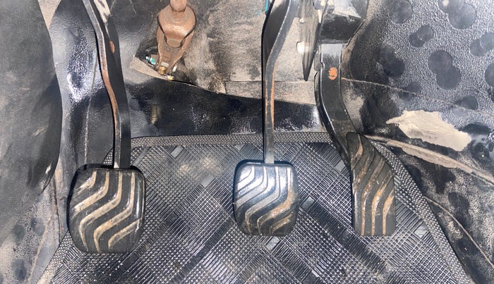 2019 Renault TRIBER RXT, Petrol, Manual, 68,142 km, Pedals