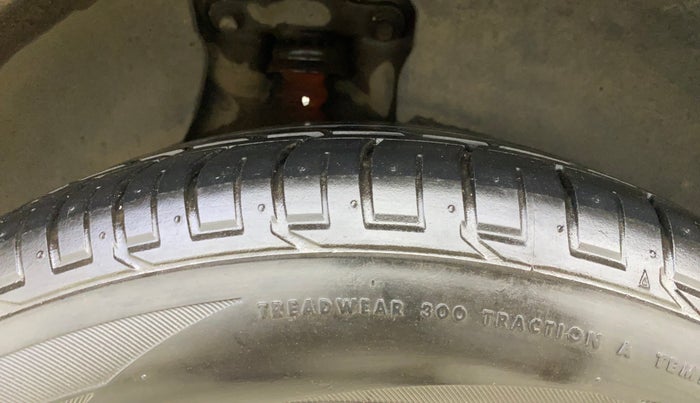 2017 Hyundai Creta SX PLUS AT 1.6 PETROL, Petrol, Automatic, 51,710 km, Right Rear Tyre Tread