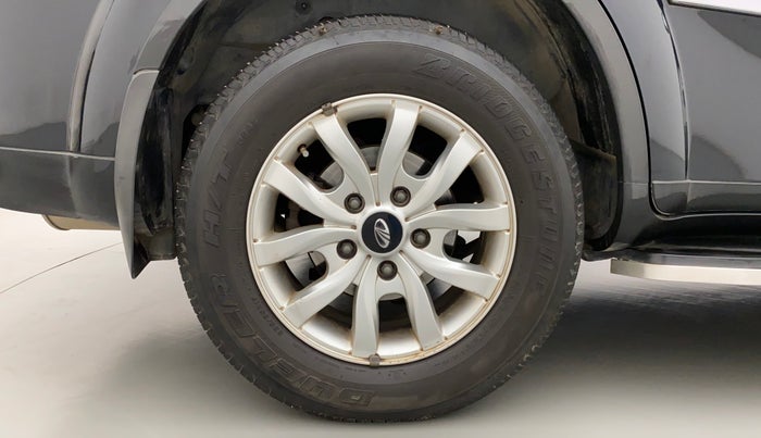 2016 Mahindra XUV500 W10 AWD AT, Diesel, Automatic, 55,591 km, Right Rear Wheel