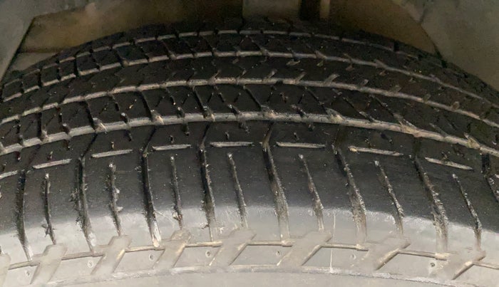 2016 Mahindra XUV500 W10 AWD AT, Diesel, Automatic, 55,591 km, Left Front Tyre Tread
