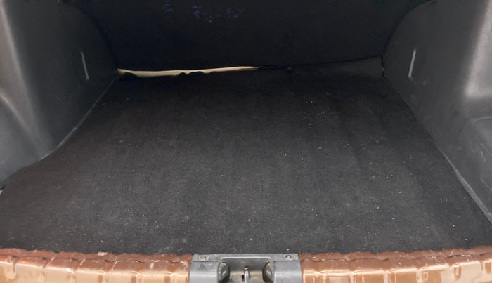 2015 Renault Duster 85 PS RXL PLUS DIESEL, Diesel, Manual, 91,482 km, Boot Inside