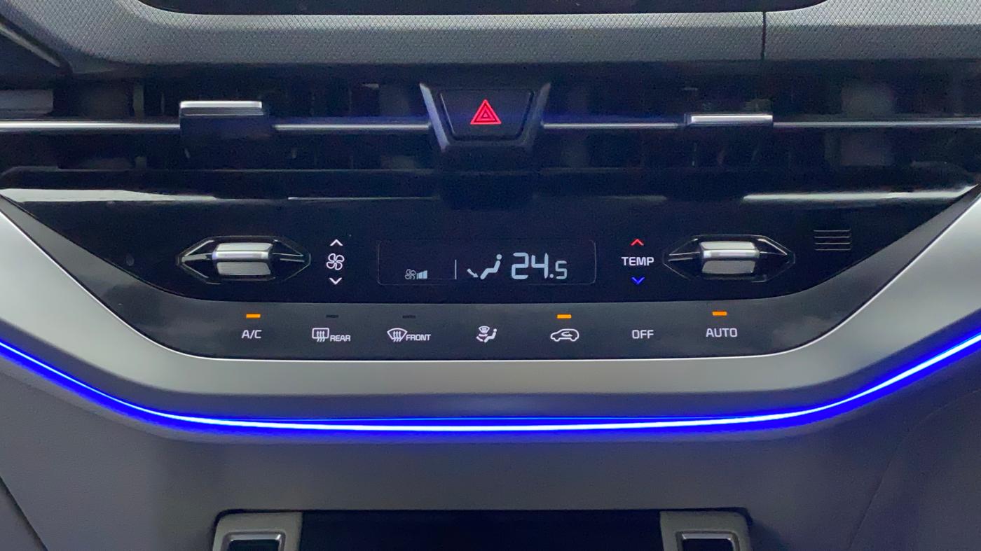 2022 KIA CARENS PRESTIGE PLUS 1.4 PETROL 7 STR, Petrol, Manual, 17,567 km, Automatic Climate Control