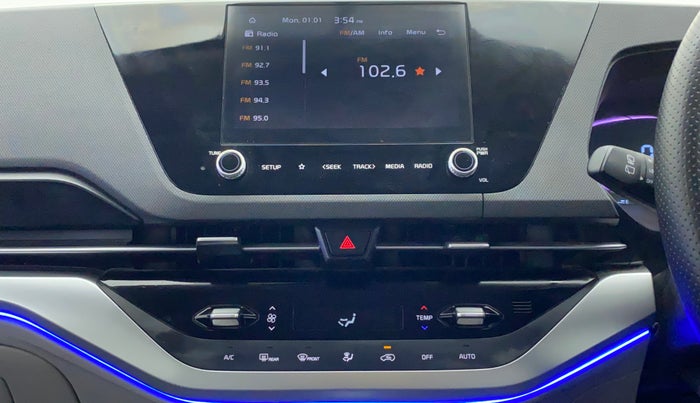 2022 KIA CARENS PRESTIGE PLUS 1.4 PETROL 7 STR, Petrol, Manual, 17,567 km, Air Conditioner