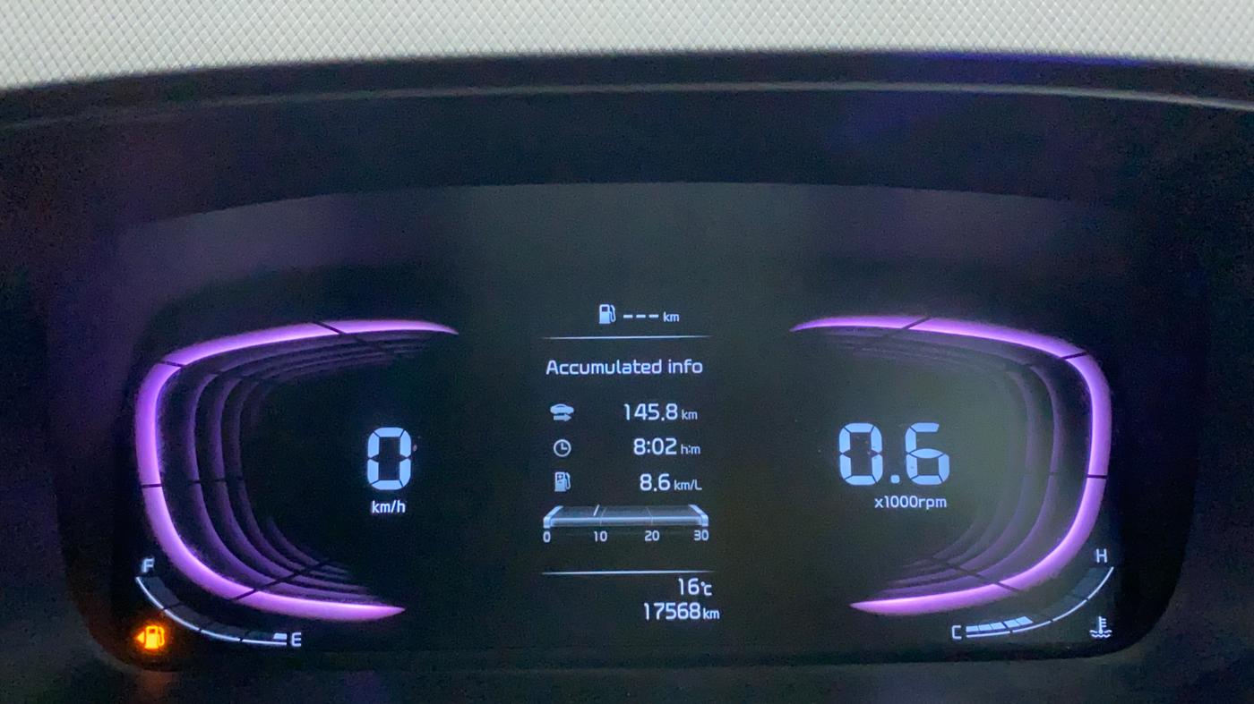 2022 KIA CARENS PRESTIGE PLUS 1.4 PETROL 7 STR, Petrol, Manual, 17,567 km, Odometer Image