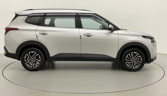 2022 KIA CARENS PRESTIGE PLUS 1.4 PETROL 7 STR, Petrol, Manual, 17,567 km, Right Side View