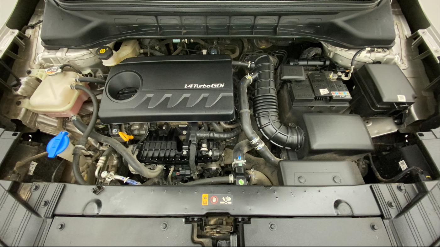 2022 KIA CARENS PRESTIGE PLUS 1.4 PETROL 7 STR, Petrol, Manual, 17,567 km, Open Bonet