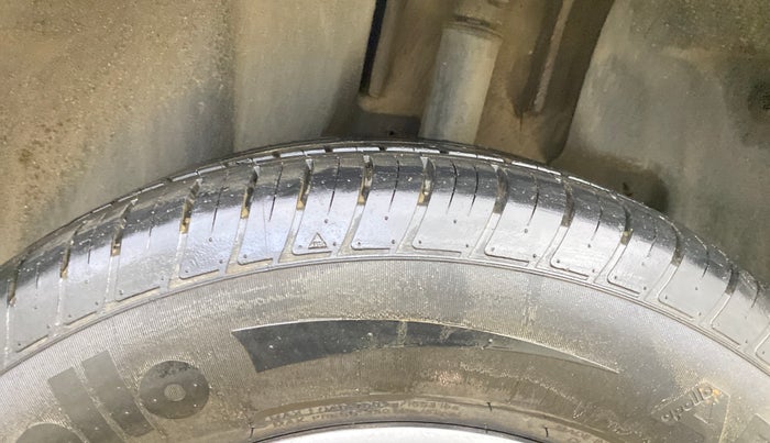 2018 Renault Captur RXE PETROL, Petrol, Manual, 43,316 km, Left Rear Tyre Tread