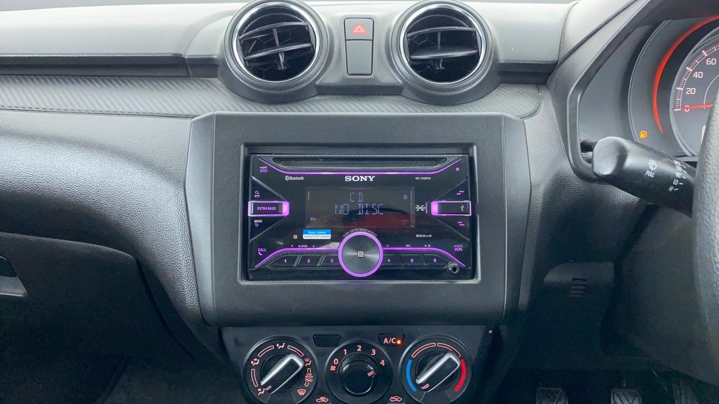 2020 Maruti Swift LXI D, Petrol, Manual, 11,067 km, Air Conditioner