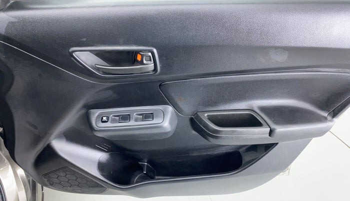 2020 Maruti Swift LXI D, Petrol, Manual, 11,067 km, Driver Side Door Panels Control