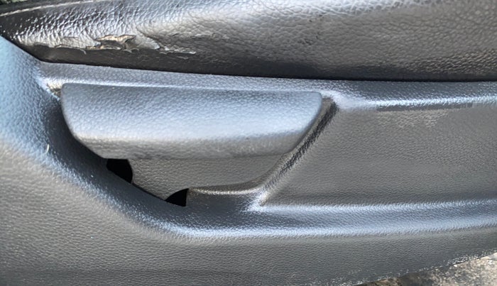 2014 Hyundai Eon ERA +, Petrol, Manual, 17,518 km, Driver Side Adjustment Panel