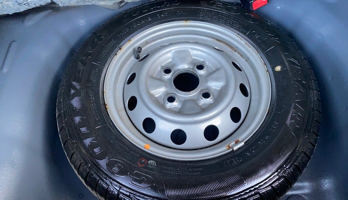 2014 Hyundai Eon ERA +, Petrol, Manual, 17,518 km, Spare Tyre