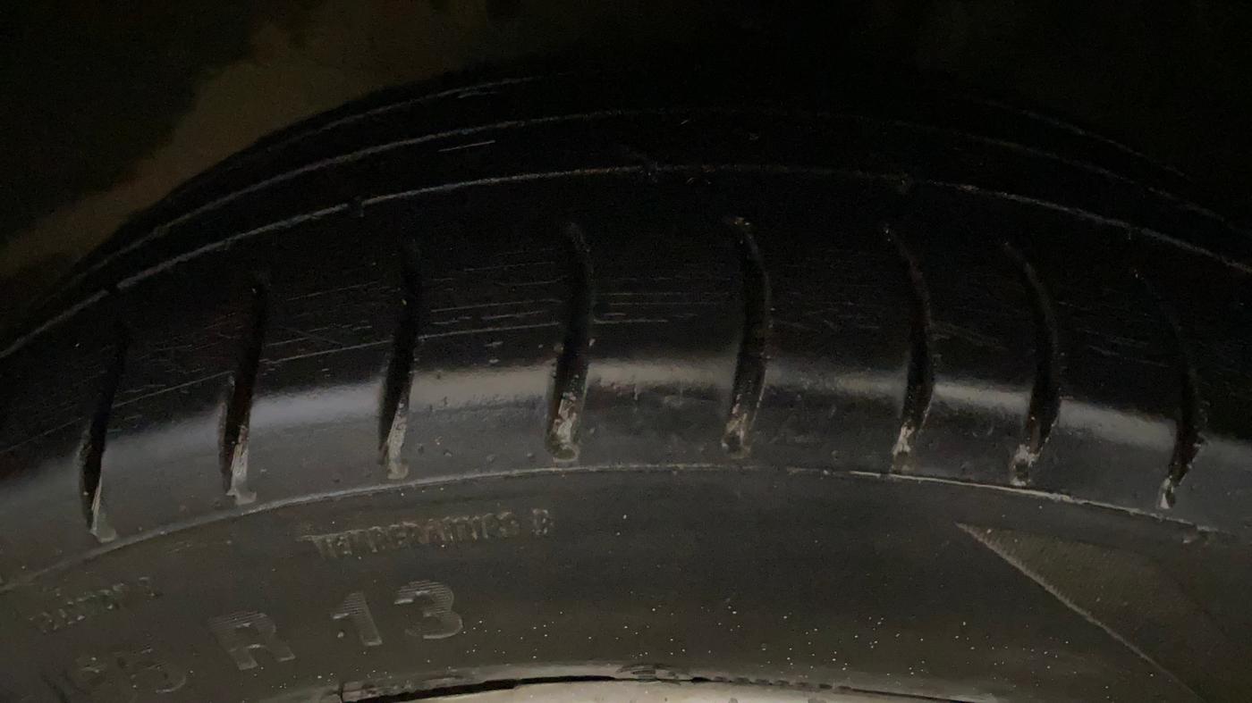 2014 Maruti Alto 800 VXI, Petrol, Manual, 46,821 km, Left Front Tyre Tread