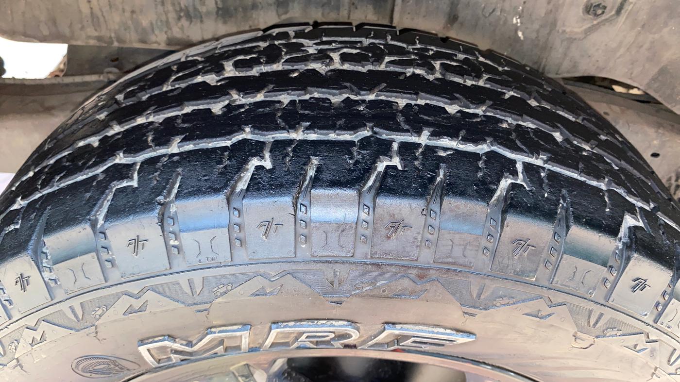 2023 Mahindra Thar LX PETROL HT 4WD AT, Petrol, Automatic, 65,165 km, Right Rear Tyre Tread