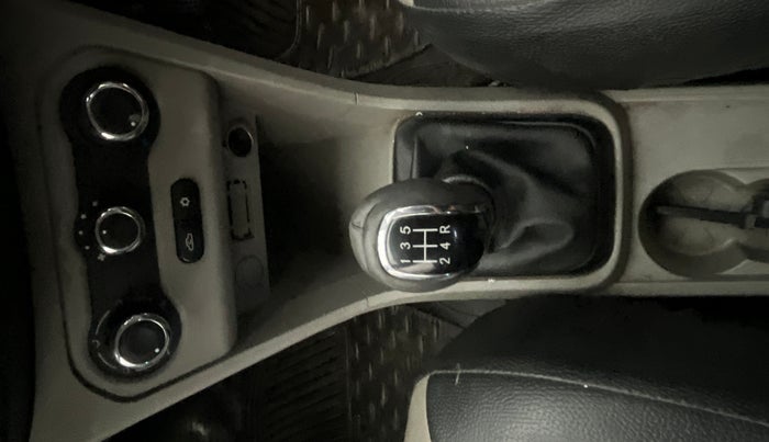 2019 Tata Tiago XE PETROL, CNG, Manual, 93,643 km, Gear Lever