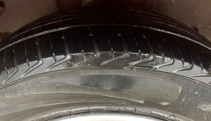 2019 Tata Tiago XE PETROL, CNG, Manual, 93,643 km, Right Rear Tyre Tread