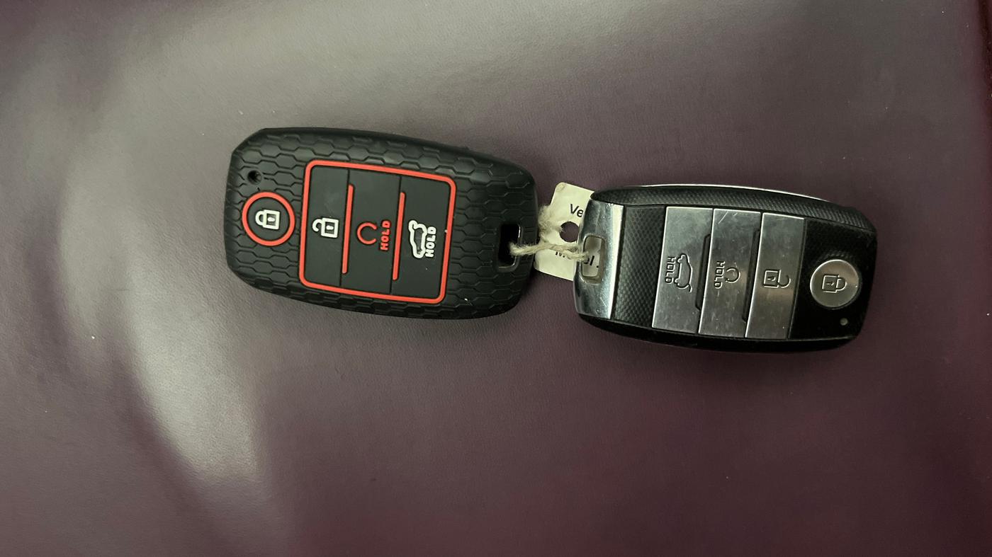 2021 KIA SONET HTX 1.0 IMT, Petrol, Manual, 45,060 km, Key Close Up