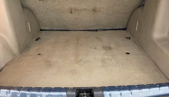 2014 Nissan Terrano XL P, Petrol, Manual, 81,792 km, Boot Inside