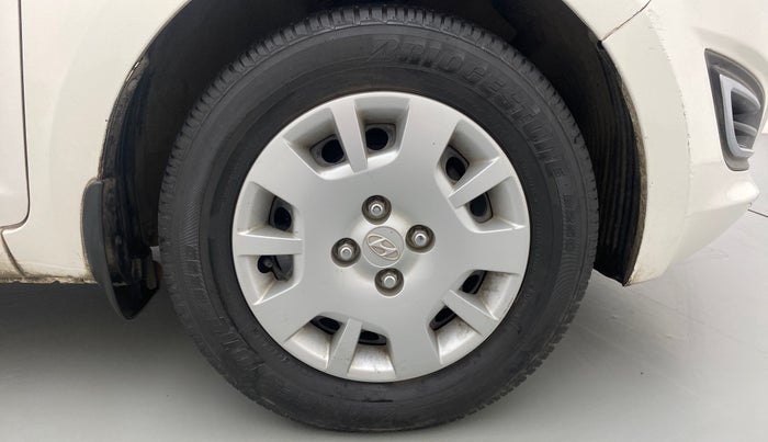 2012 Hyundai i20 MAGNA (O) 1.2, Petrol, Manual, 42,785 km, Right Front Wheel