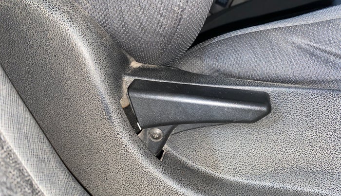 2018 Tata NEXON XM DIESEL, Diesel, Manual, 60,615 km, Driver Side Adjustment Panel