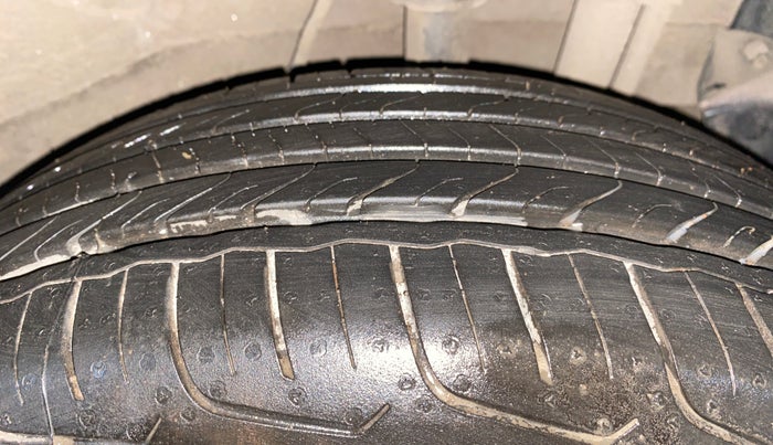 2018 Tata NEXON XM DIESEL, Diesel, Manual, 60,615 km, Left Rear Tyre Tread