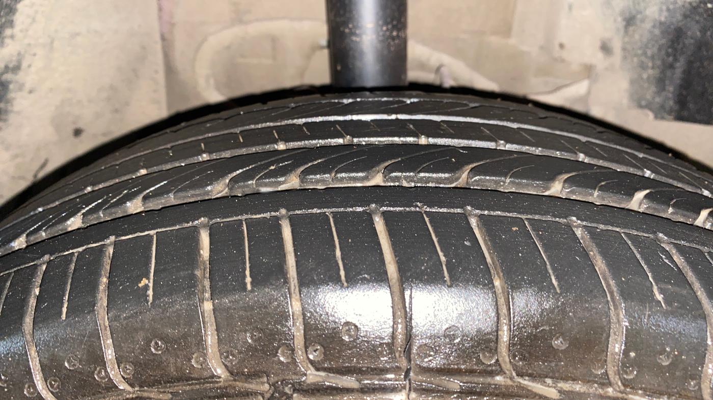 2018 Tata NEXON XM DIESEL, Diesel, Manual, 60,615 km, Right Front Tyre Tread