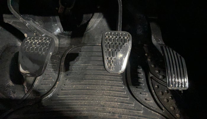 2018 Tata NEXON XM DIESEL, Diesel, Manual, 60,615 km, Pedals