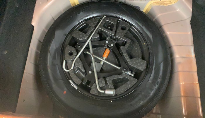 2022 Tata PUNCH CREATIVE  MT, Petrol, Manual, 43,003 km, Spare Tyre