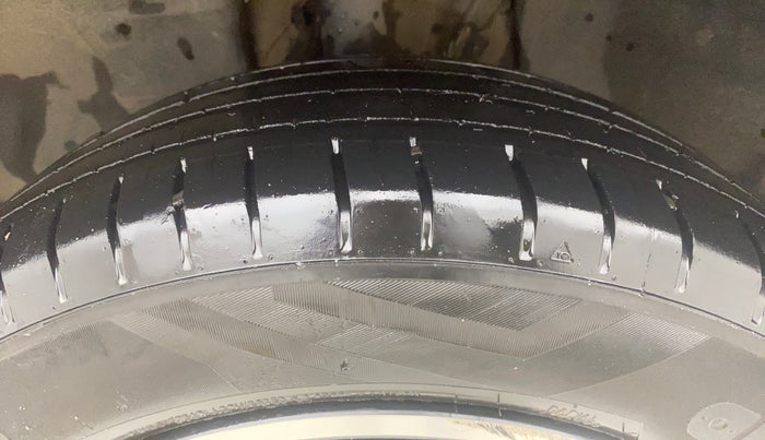 2022 Tata PUNCH CREATIVE  MT, Petrol, Manual, 43,003 km, Left Front Tyre Tread